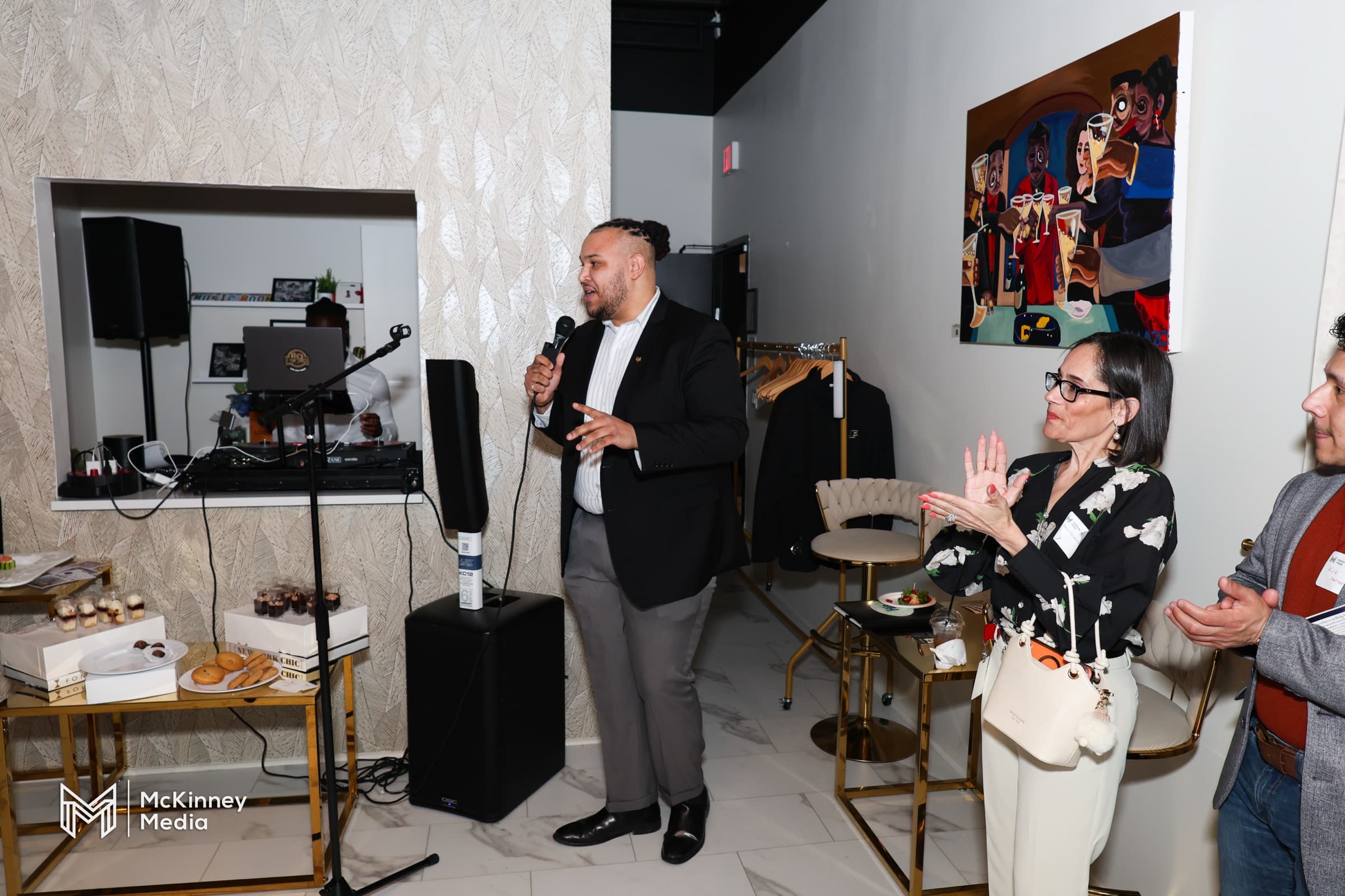 Guests at a Headshot Happy Hour event hosted by The Entrepreneurs' Club